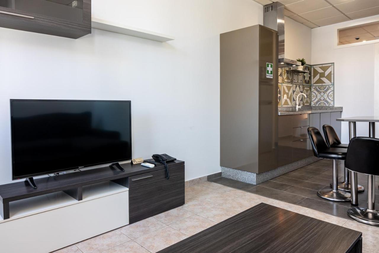 Apartamentos Avenida Tropical By Bossh! Apartments Salobreña Dış mekan fotoğraf